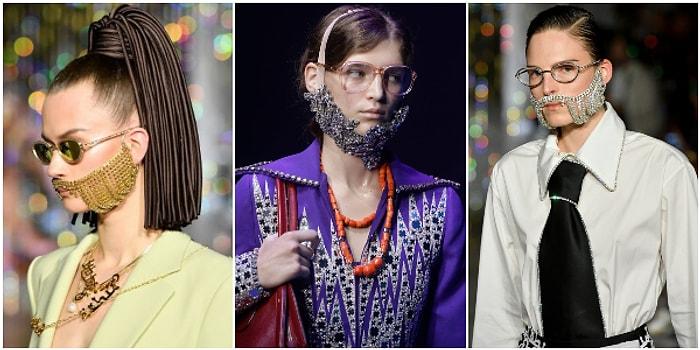 Moda Dünyasının Tuhaflık Sınırlarını Zorlayan Aksesuarlarına Bir Yenisi Eklendi: Kristal Taşlı Takma Sakallar
