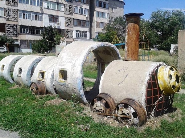 9. Жизнерадостные детские площадки: