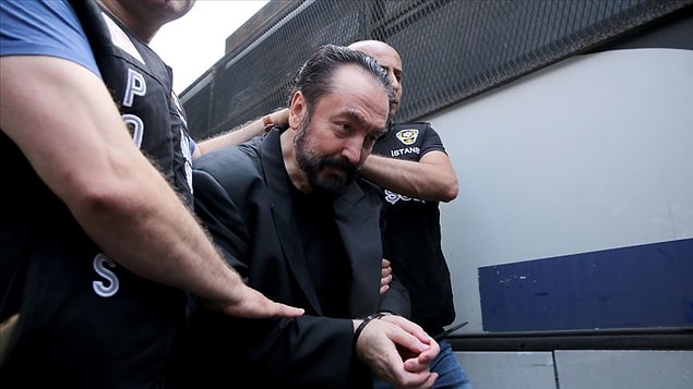 "Hükümeti ve ülkeyi çok sevdiğim için beni ekarte etmeye çalışıyorlar"