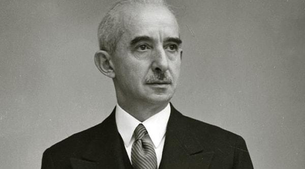1933 - Başbakan İsmet İnönü ve Dışişleri Bakanı Tevfik Rüştü Aras'ın, Sofya'yı ziyaretinde, 1929 Tarafsızlık Antlaşması'nın süresi uzatıldı.