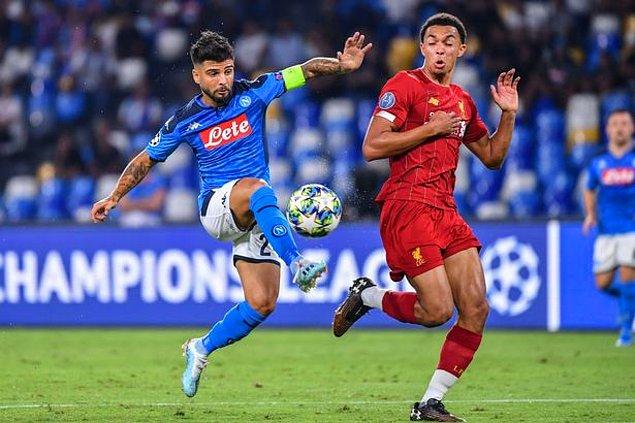 Son şampiyon Liverpool ise konuk olduğu Napoli’ye 2-0 mağlup oldu.