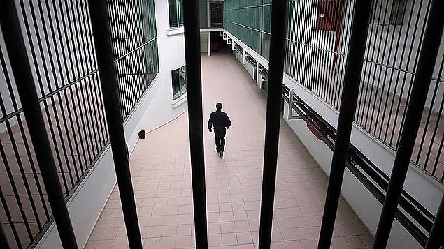 Olay sonrası kaçan Ersin Ü.'nün tekrar tutuklanarak cezaevine gönderildiği öğrenildi.