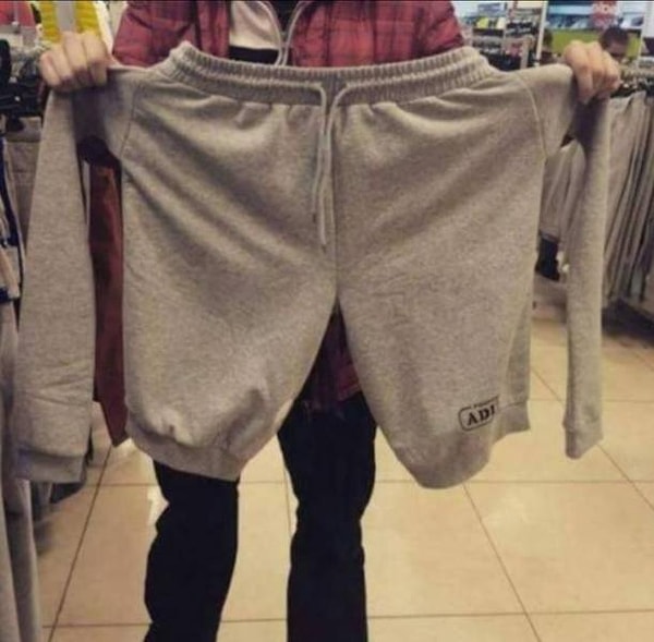 12. Шорты для истинного рукопопа :)