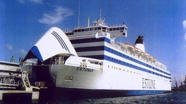 1994 - Modern deniz tarihinin en büyük kazası yaşandı ve M/S Estonia feribotu Baltık Denizi'nde battı; 852 kişi öldü.