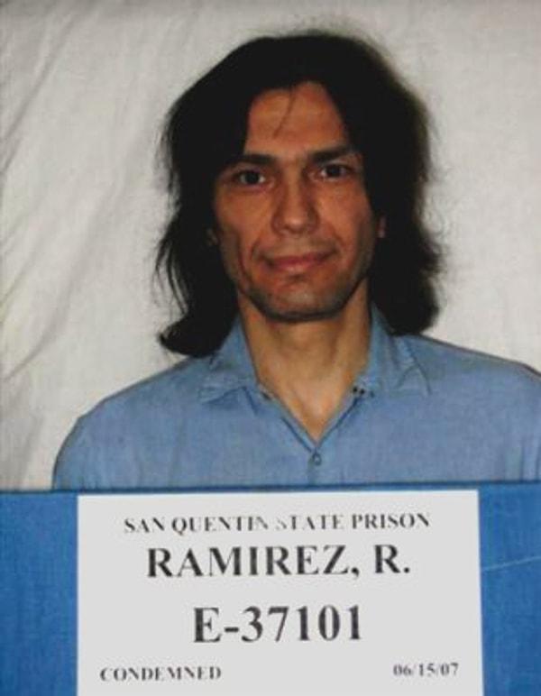 26 Şubat 1960 yılında Teksas'da dünyaya gelen Ramirez'in Satanizm ile karşılaşması kuzeni Mike'ın kan donduran hikayeleri anlatmasıyla başladı. Sonrasında ise; ikilinin suç işlemeye başlaması ve uyuşturucu almasıyla birlikte Ramirez dinini buldu.