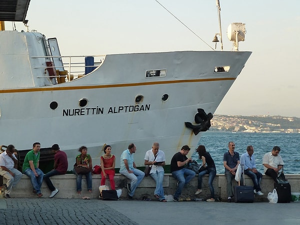 6. Nurettin Alptoğan: Türkiye Denizcilik İşletmeleri'nin unutulmaz Genel Müdür Yardımcısı.