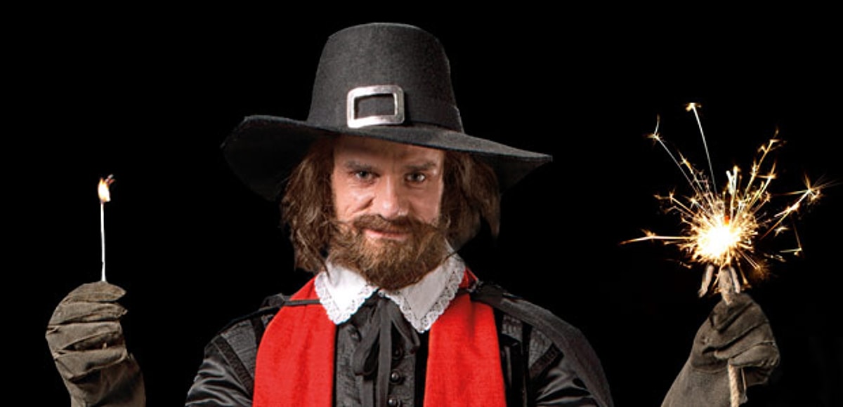 Guy на английском. Guy Fawkes Day. Guy Fawkes Day праздник. Праздник в Англии ночь Гая Фокса.