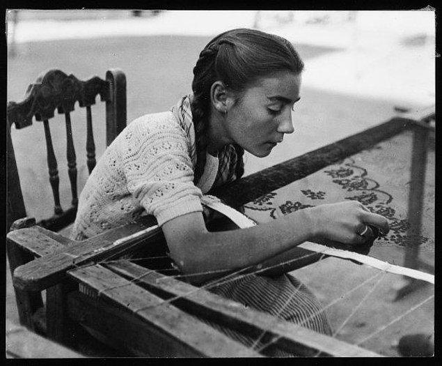 1. Türkiye'nin akademik eğitim almış ilk kadın fotoğrafçısı Yıldız Moran, İstanbul, 1953.