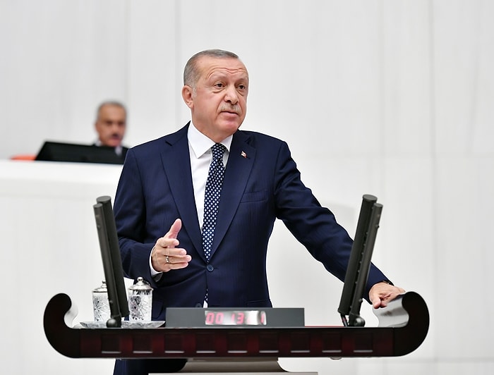 50+1 Barajının Aşağı Çekilmesi Tartışmalarına Erdoğan'dan Cevap: 'Bunu Gündeme Getirmek Siyasetçi Ciddiyetiyle Bağdaşmaz'