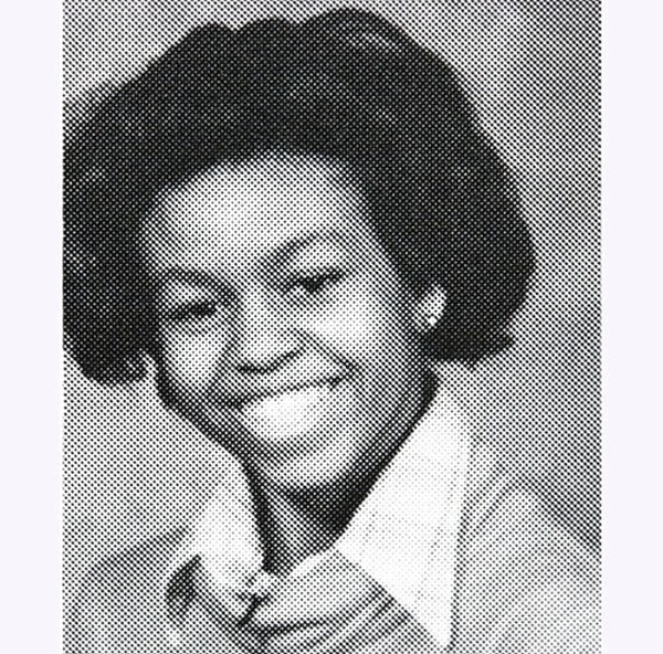 11. Michelle Obama, okul yıllığından bir fotoğraf paylaştı.