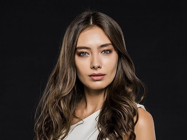 Сериал еще не вышел, но уже вызвал большой ажиотаж в соцсетях.