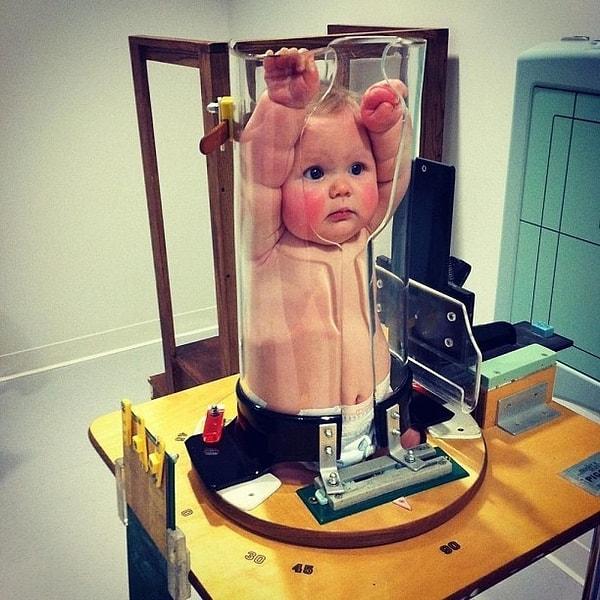 11. Bir bebeğin nasıl X-ray'den geçirildiğini merak ediyorsanız, işte böyle!