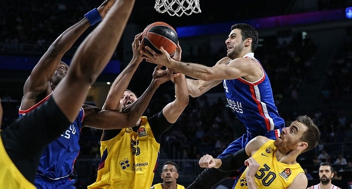 Anadolu Efes Kötü Başladı