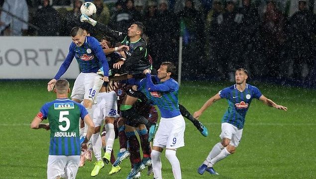 İkinci yarıda Trabzonspor'da Uğurcan Çakır kalesinde adeta devleşti. 56. ve 60. dakikalarda Uğurcan Çakır yaptığı iki kritik kurtarışla karşılaşmada farkın açılmasına engel oldu.