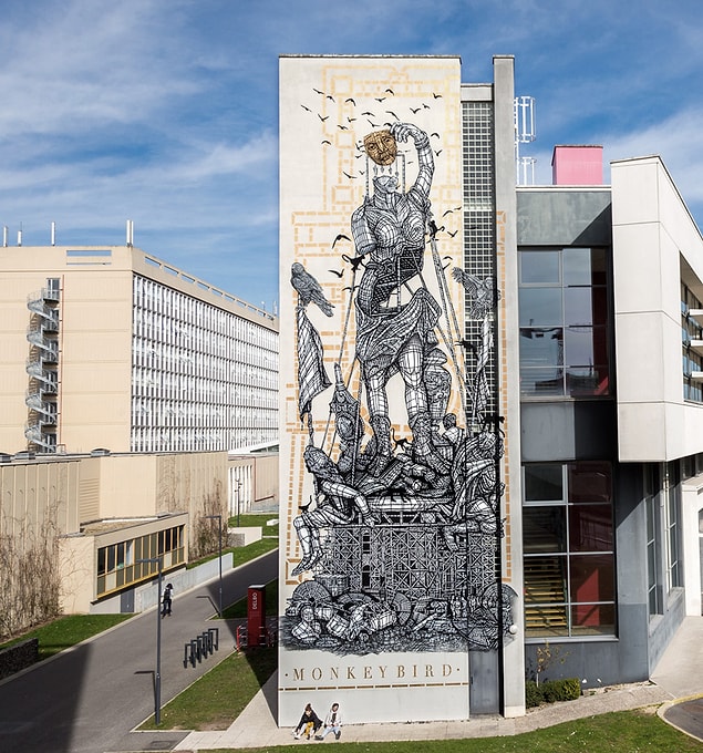 7. 'Kil Ayaklı Colossus' Fransa
