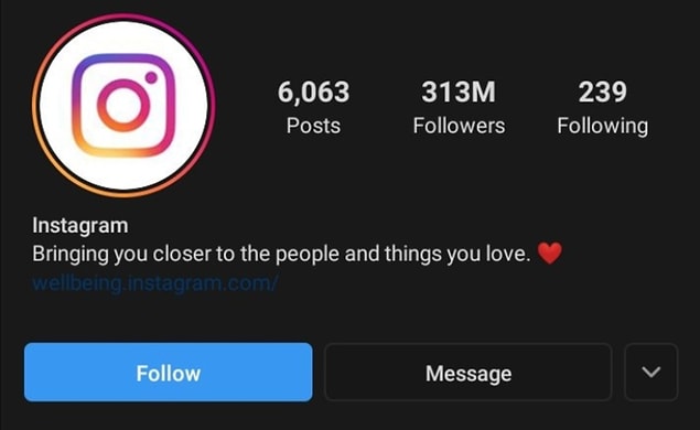 Böylece Instagram da otomatik olarak karanlık moda geçiş yapmış olacak.