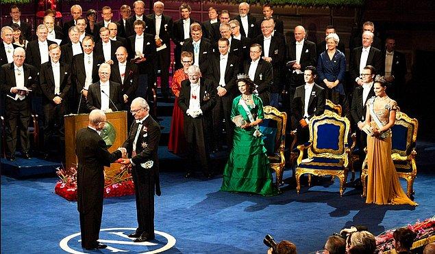 15. Danimarka'ya 14 tane Nobel ödülü verilmiştir ve 5.6 milyon ile kişi başına düşen en yüksek oranı olan ülkelerden biridir.