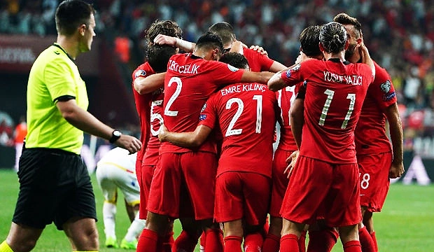 Ay-yıldızlı ekip, 245'i deplasmanda, 249'u evinde, 80'i de tarafsız sahada çıktığı maçlarda, 3'ü hükmen galibiyetten toplam 759 gol attı, kalesinde 822 gol gördü.