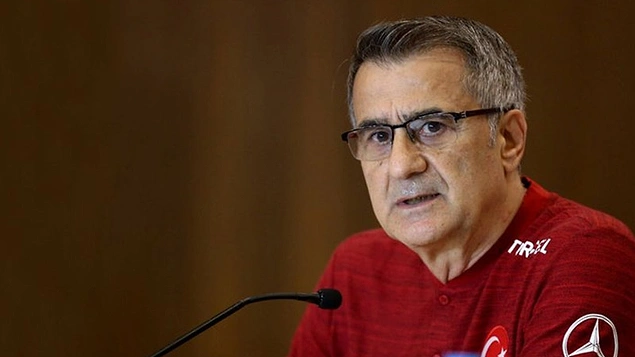 Şenol Güneş yönetiminde 58 maçta milliler, 30 galibiyet, 13 beraberlik ve 15 yenilgi yaşadı. Türkiye, Güneş yönetiminde 90 gol atarken, kalesinde 53 gole engel olamadı.