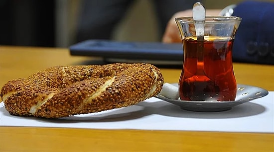 Meclis'teki Çay-Simit Tartışmasına AKP'li Bülent Turan'ın Tepkisi: 'Ordumuz Suriye'de, Daha Saygılı Olalım'