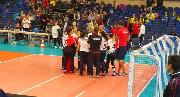 Görme Engelliler Kadın Golbol Milli Takımı, Avrupa Şampiyonası finalinde İsrail'i 8-6 yenerek şampiyon oldu.