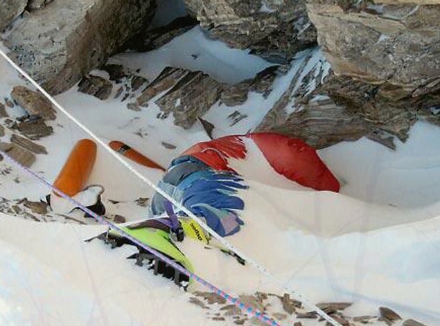 15. Everest Dağı'nda tırmanışın en zirve noktası Gökkuşağı Vadisi olarak adlandırılıyor. Kulağa hoş geliyor olabilir ama aslında bölge, şartların çok çetin olduğu bir yer.