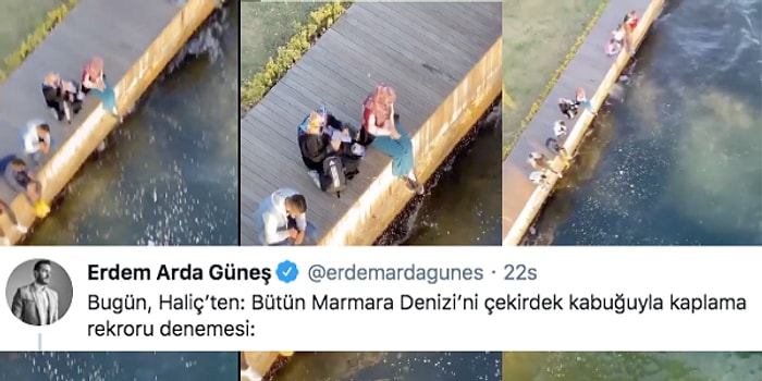 Yedikleri Çekirdekleri Marmara Denizi'ne Atan Kişiler Sosyal Medyanın Gündeminde