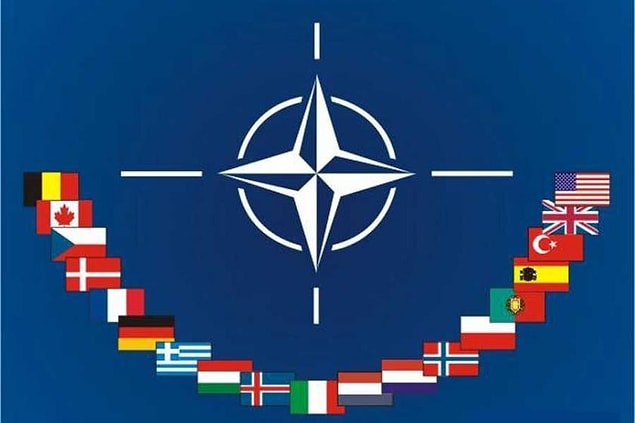 1951 - Türkiye'nin NATO'ya katılmasıyla ilgili protokol, Londra'da imzalandı.