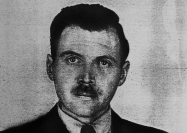 7. Nazi doktoru Josef Mengele iki ikiz kardeşi sırtlarından birbirine dikmiş ve birleşik ikizler yaratmayı ummuştur. İkizler kangrenden birkaç gün sonra acı içinde ölmüştür.