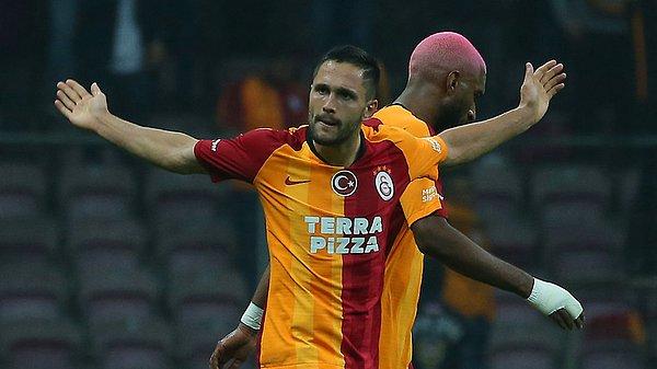 Türk Telekom Stadı’nda oynanan maçın ilk yarısını sarı-kırmızılı ekip Florin Andone’nin golleriyle 2-0 önde bitirdi.