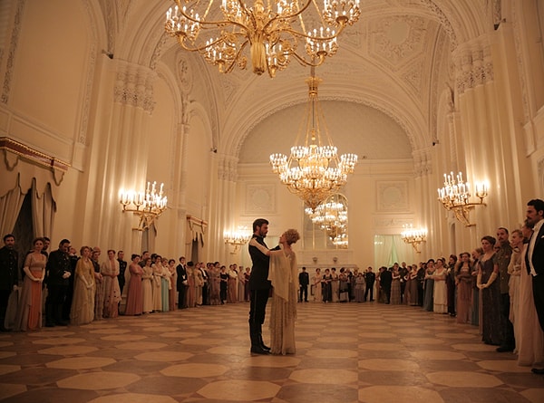 А здесь проходили съемки некоторых сцен сериала: Петроград, Мраморный Дворец