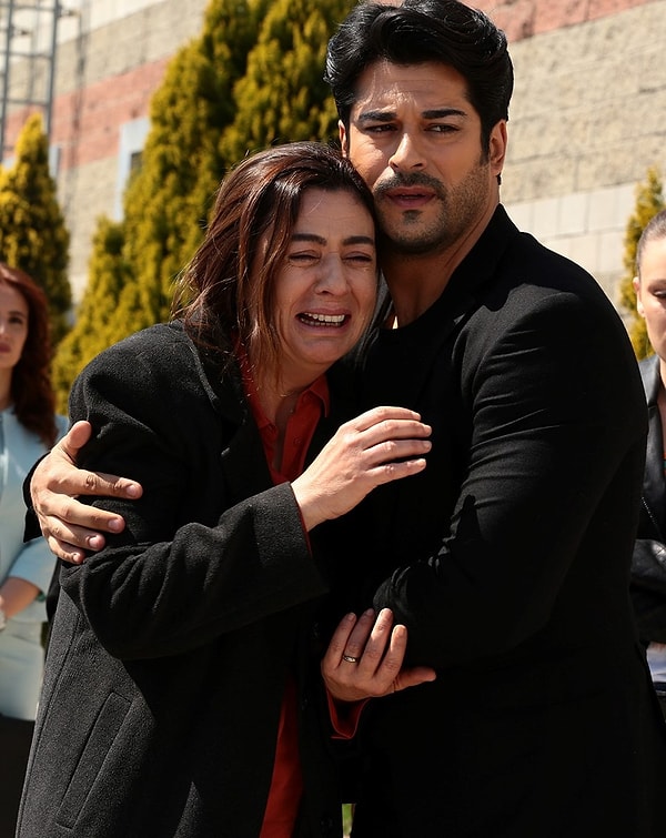 6. «Черная любовь» — первый турецкий сериал, который получил международную премию «Эмми» в жанре «Теленовелла».