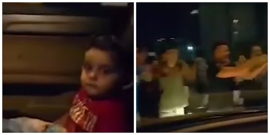 Beyrut'ta Protestocuların Korkan Çocuğu Rahatlatmak İçin Topluca 'Baby Shark' Şarkısını Söylediği Neşeli Anlar