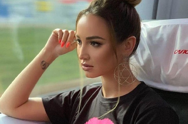 Новостью Бузова поделилась в своем Instagram.