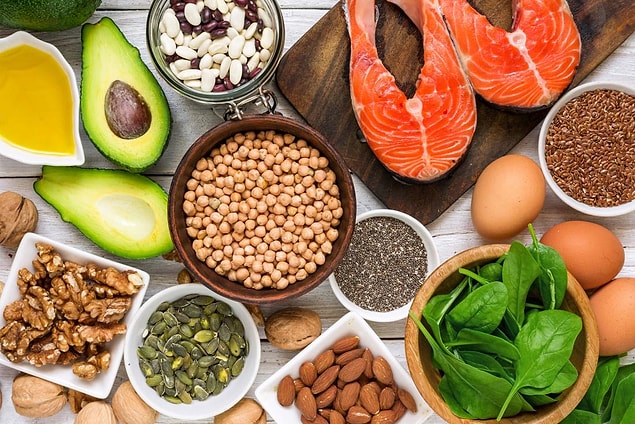 8. Omega 3 yönünden zengin besinler, kalp hastalıkları riskini azaltır.