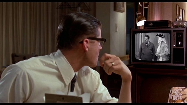 13. McFly ailesi The Honeymooners'ın büyük hayranı.