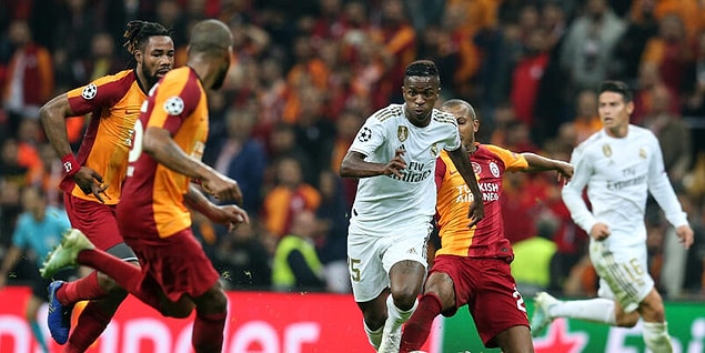 Turnuvada Türkiye’yi temsil eden tek takım Galatasaray, A Grubu’nda konuk ettiği İspanya ekibi Real Madrid’e 1-0 yenildi. Konuk takımın golü 18. dakikada Toni Kroos’tan geldi.