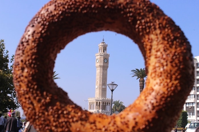 Simit Kelimesinin Oxford Sözlüğü'ne Girmesi İzmirlileri Harekete Geçirdi: 'Gevreğin Sözlüğe Girmesi İçin Çalışıyoruz'