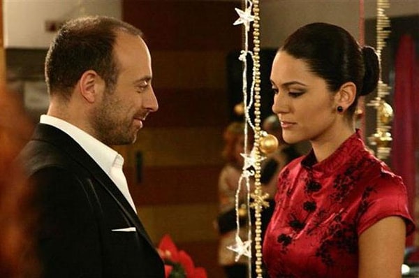 5. В сериале “Великолепный век” Бергюзар сыграла эпизодическую роль.