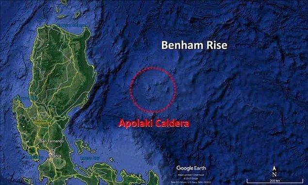 Kötü haberleri biraz olsun geride bırakalım bu haftanın en güzel olaylarından biri, tarihe geçen bir keşifle geldi! Dünya'da bilinen en büyük volkan Filipin Denizi'nde keşfedildi.