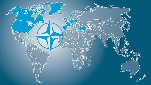 1998 - TBMM, NATO'nun genişlemesini onayladı. Böylece 16 ittifak üyesi ülkenin de onayı tamamlandı ve genişleme kesinlik kazandı.
