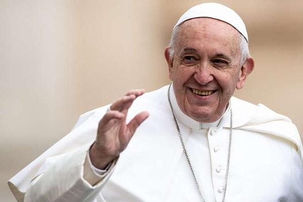 14. Papa Francis bir zamanlar gece kulübü fedaisiydi.