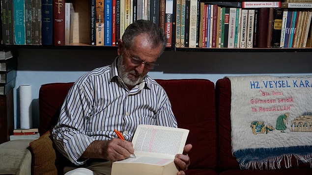 'Yaklaşık 30 binin üzerinde kitap okudum'