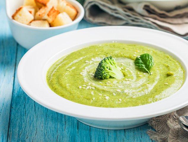 Brokoli çorbası için gereken malzemeler:
