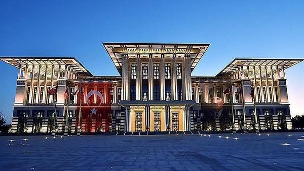 Dün, Cumhurbaşkanı Recep Tayyip Erdoğan külliyesinde 29 Ekim Cumhuriyet Bayramı resepsiyonuna ev sahipliği yaptı.