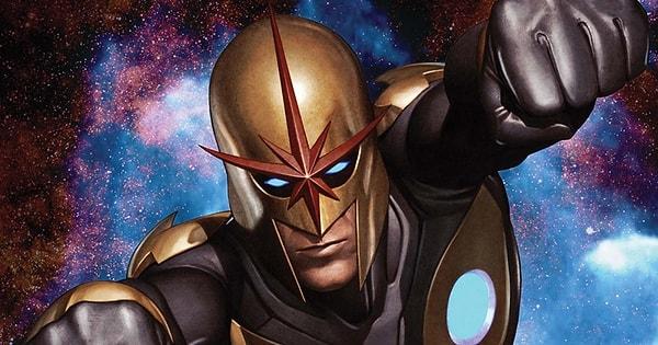 13. Marvel'in yeni filmlerinde birçok karakterin yer alması bekleniyor. Bu gelecek yeni karakterlerden birinin Marvel’in geleceğinin bir parçası olduğu söylenen Nova olduğu iddia edildi..