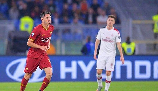 Roma'nın Milan'ı 2-1 yendiği karşılaşmada Mert Çetin 77. dakikada oyuna dahil olarak ilk defa Roma formasını terletti.