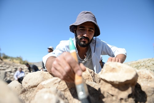 Mardin'de 11 Bin Yıllık Tapınak Bulundu: 'Göbeklitepe ile Benzer Özellikler Taşıyor'