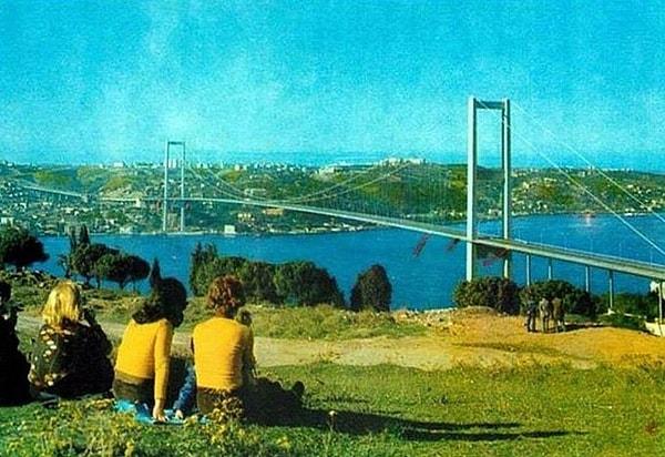 1. Kuzguncuk Nakkaştepe Boğaziçi Köprüsü, İstanbul, 1973.