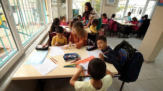 İkinci ara tatil sonrası 13 Nisan'da başlayacak olan okullar, 19 Haziran'da kapanacak.
